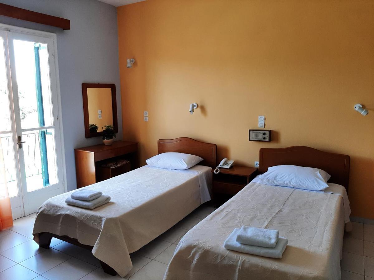 Ammousa Hotel Apartments Lixouri Esterno foto