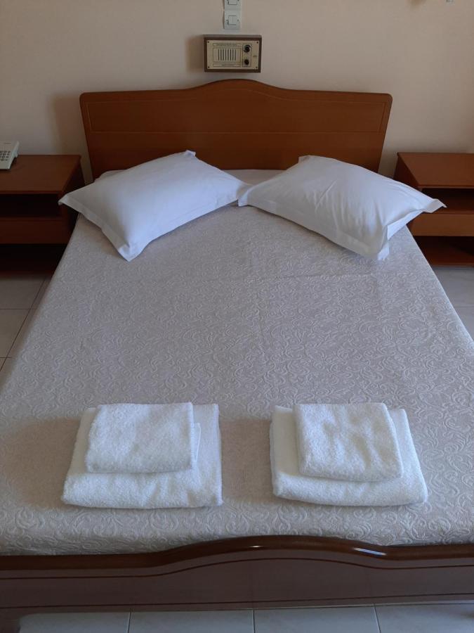 Ammousa Hotel Apartments Lixouri Esterno foto