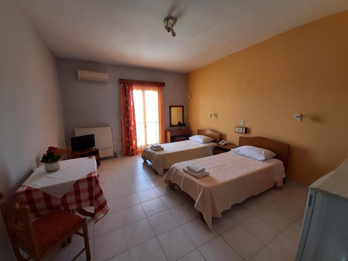 Ammousa Hotel Apartments Lixouri Esterno foto