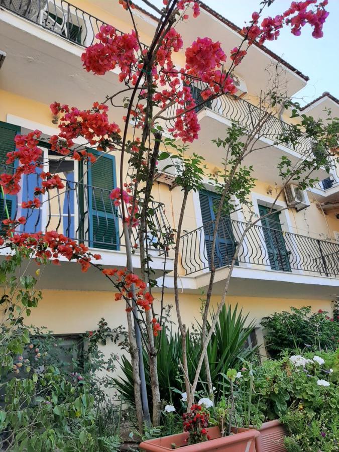 Ammousa Hotel Apartments Lixouri Esterno foto