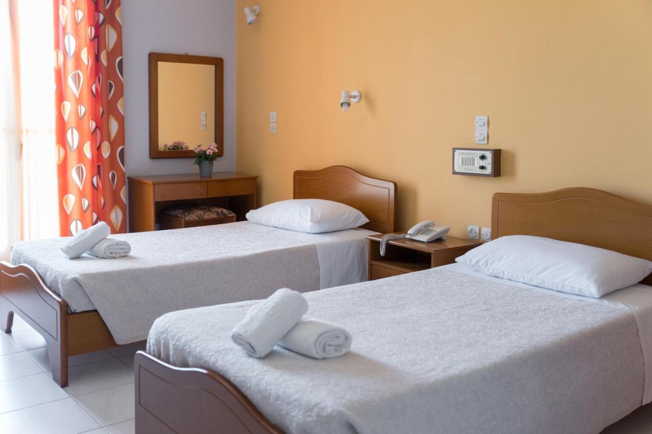 Ammousa Hotel Apartments Lixouri Esterno foto