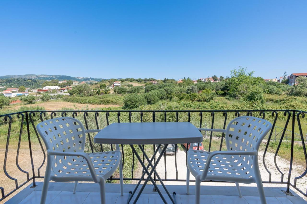 Ammousa Hotel Apartments Lixouri Esterno foto
