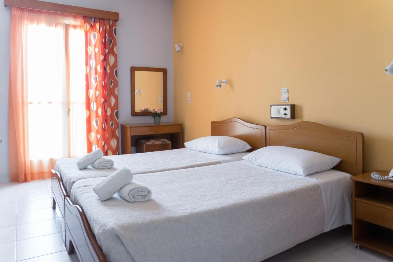 Ammousa Hotel Apartments Lixouri Esterno foto