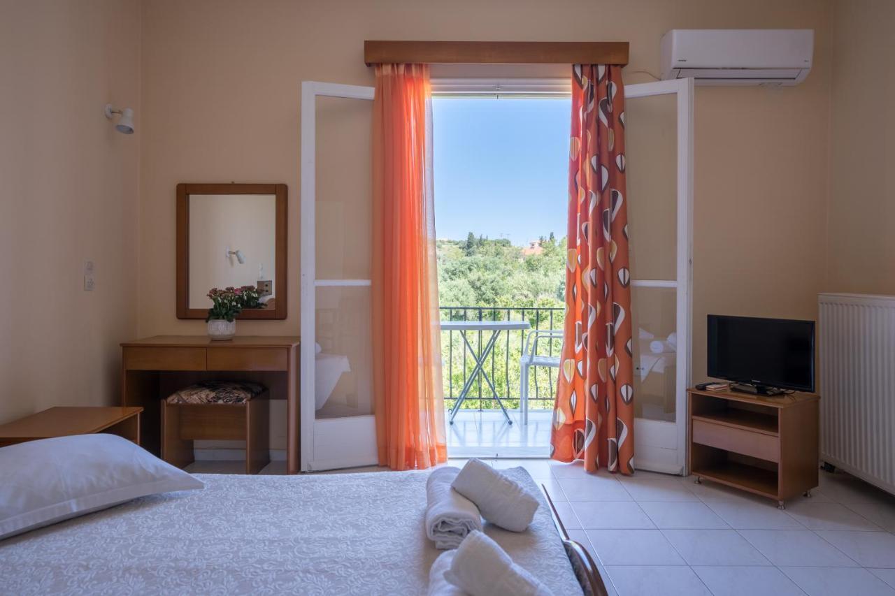 Ammousa Hotel Apartments Lixouri Esterno foto