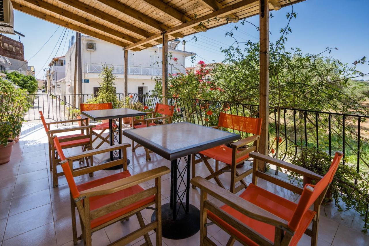 Ammousa Hotel Apartments Lixouri Esterno foto