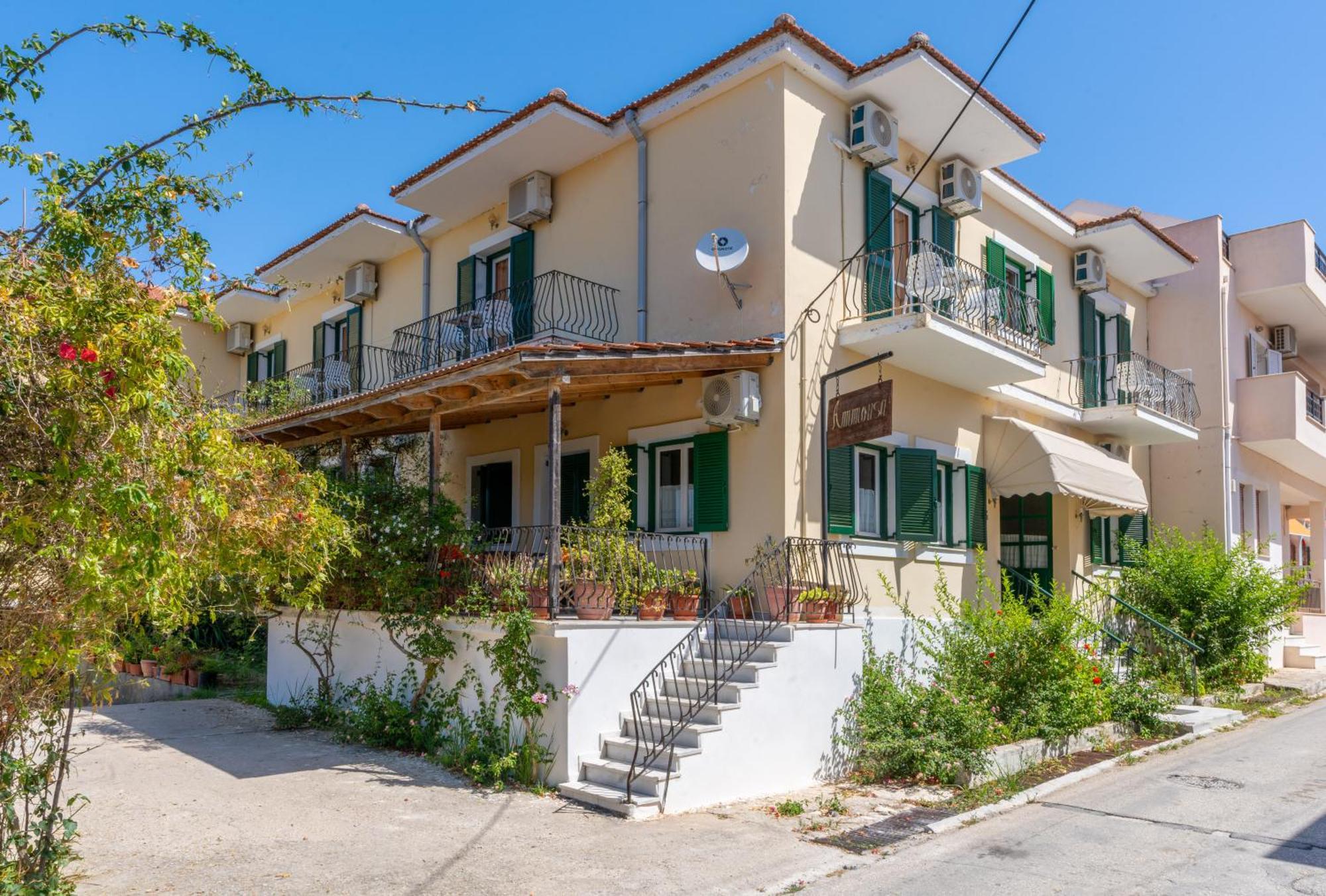 Ammousa Hotel Apartments Lixouri Esterno foto